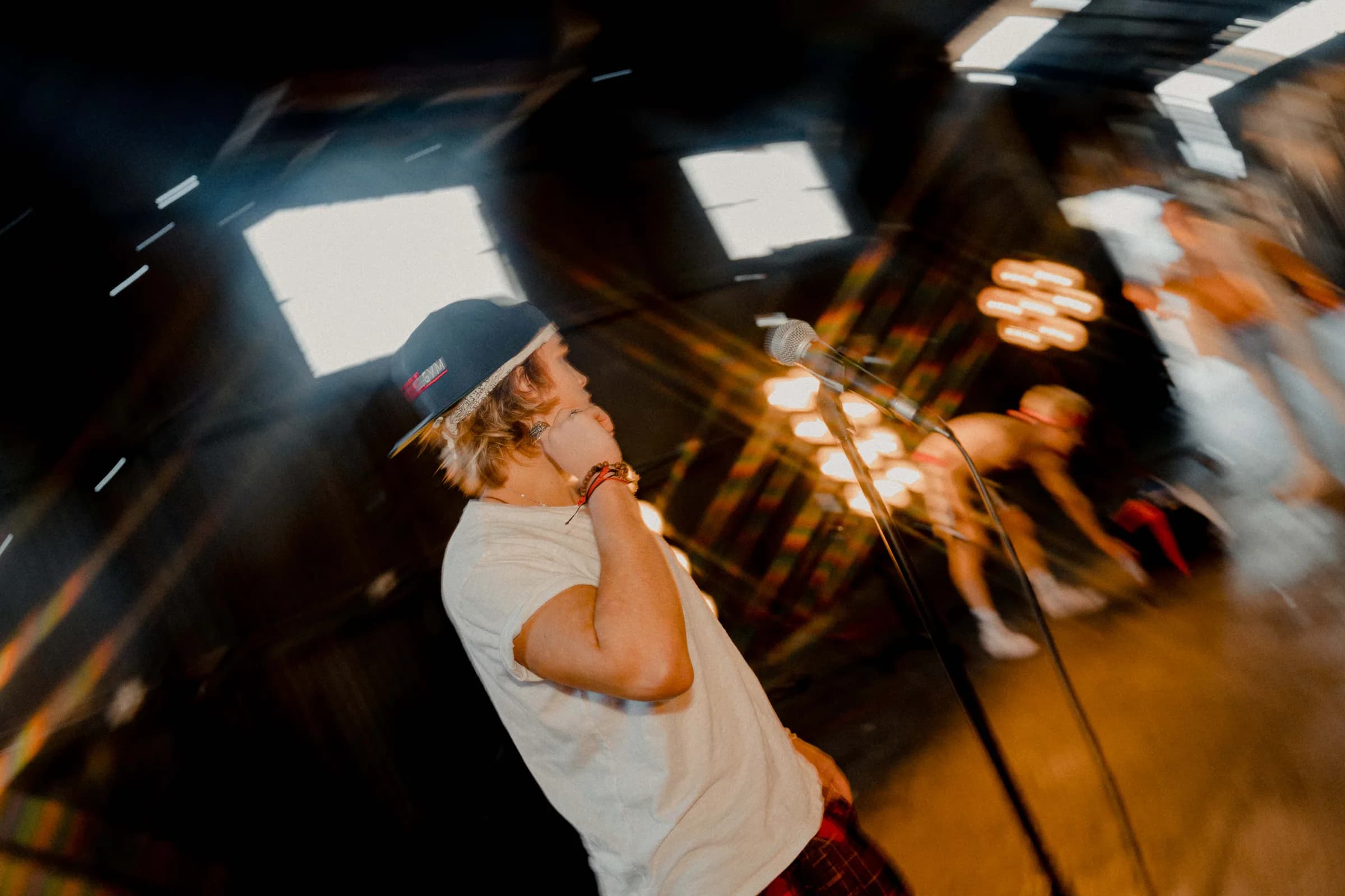 HIGH TIDE BTS behind-the-scenes photograph 13.