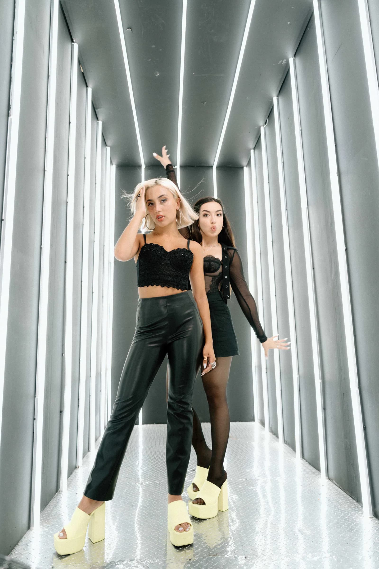 Z3LLA BTS behind-the-scenes photograph 12.