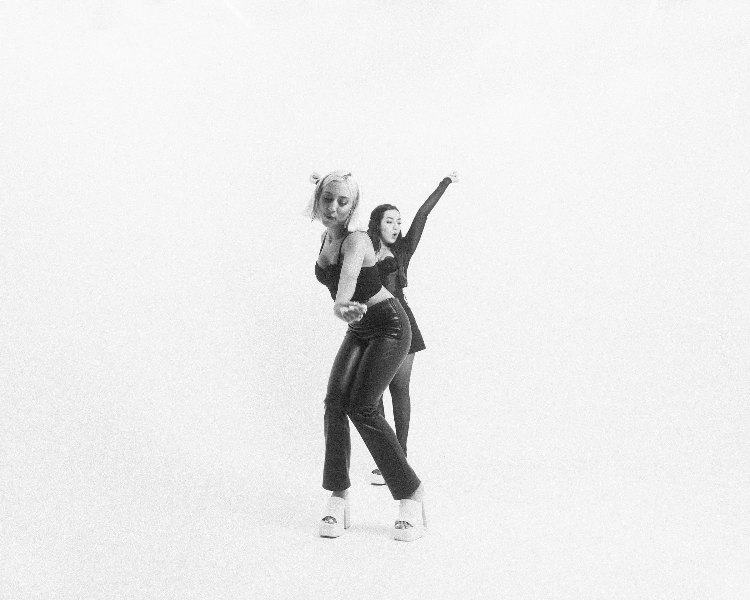 Z3LLA BTS behind-the-scenes photograph cover.